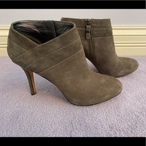 Via Spiga taupe suede heeled booties